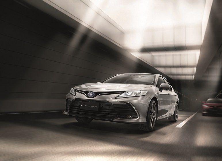 ORA 07 กับ Toyota Camry เลือกคันไหนดี?