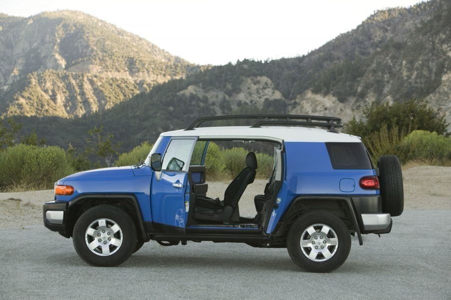 Toyota FJ Cruiser คือรถในตระกูล Land Cruiser หรือเปล่า?