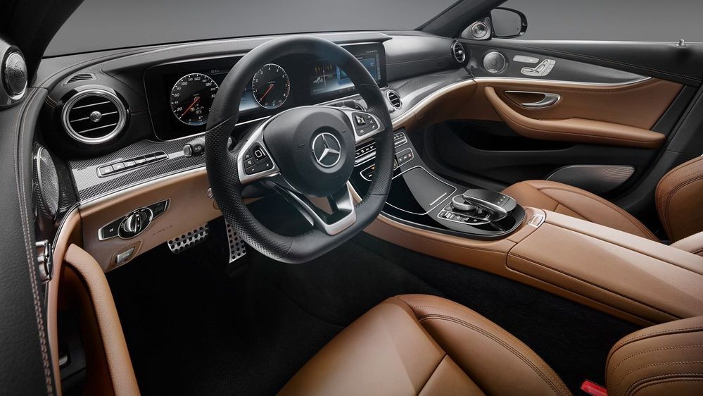 ทำไม E-Class E300 มือสอง ถึงน่าสนใจ?