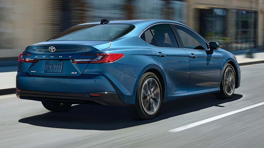 Toyota Camry Gen 8 VS All-New Toyota Camry Gen 9 มีอะไรเปลี่ยนไปบ้าง ...