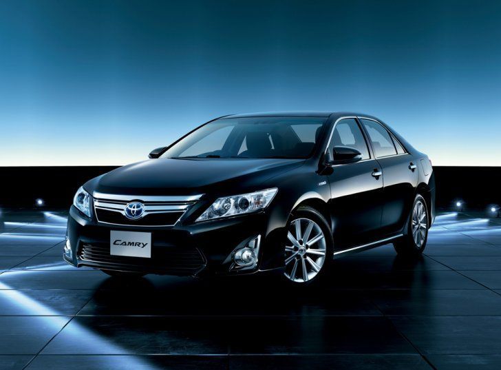 Toyota Camry Hybrid ปี 2012 รถดีที่ยังคงน่าเล่น