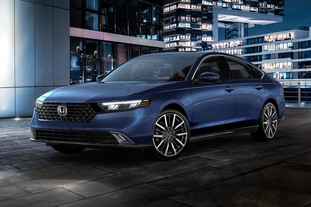 ช่วงล่าง Accord VS Camry ใหม่ รุ่นไหนขับดี!