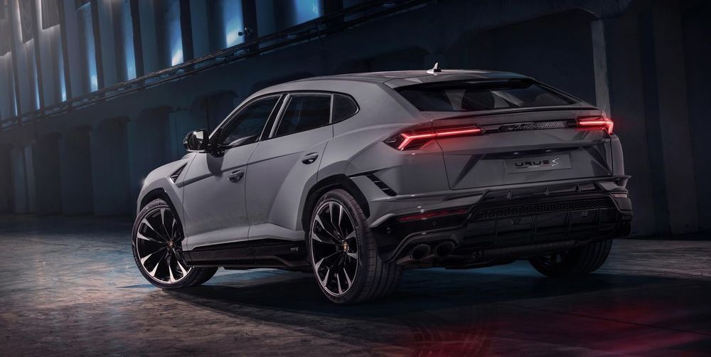 มิติตัวถังของ Lamborghini Urus