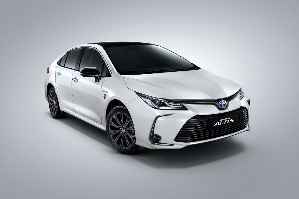 ราคาและออปชันของ Altis, Civic, Mazda 3