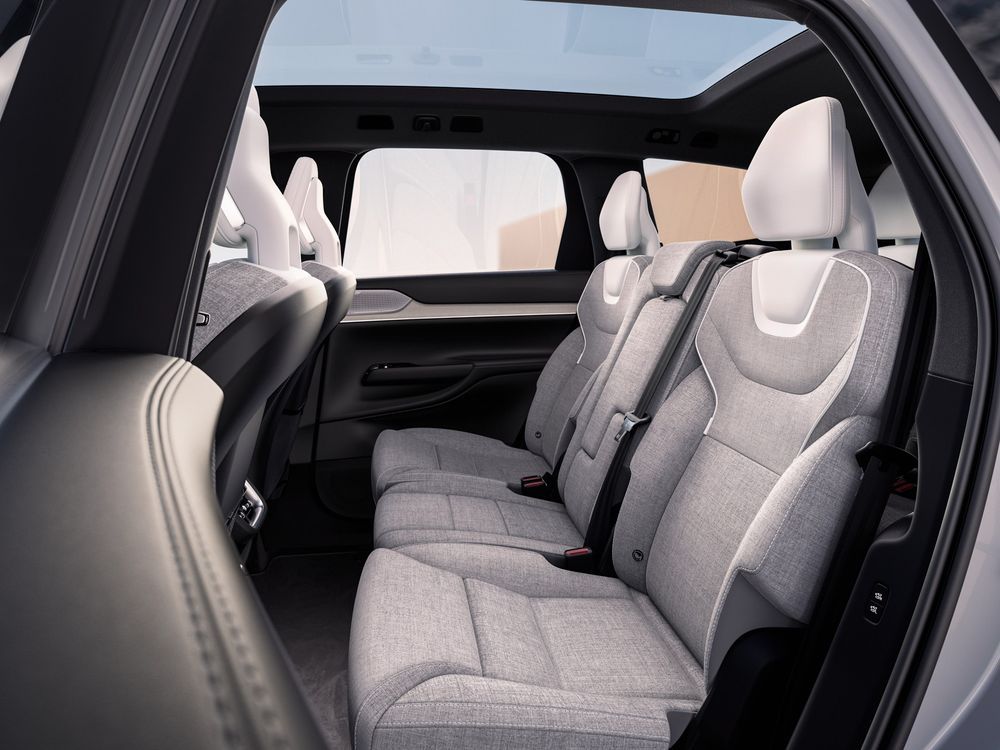 รายละเอียดของ Volvo EX90