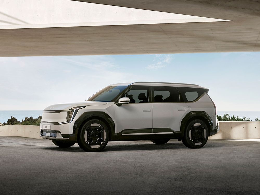 Kia EV9 รถยนต์ไฟฟ้า 6-7 ที่นั่ง ทรงโคตรดุ!