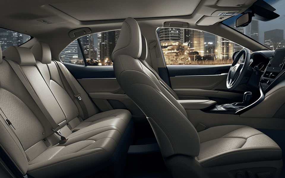 สิ่งที่ทำให้แต่ละรุ่นชนะ ระหว่าง ORA 07 และ Toyota Camry