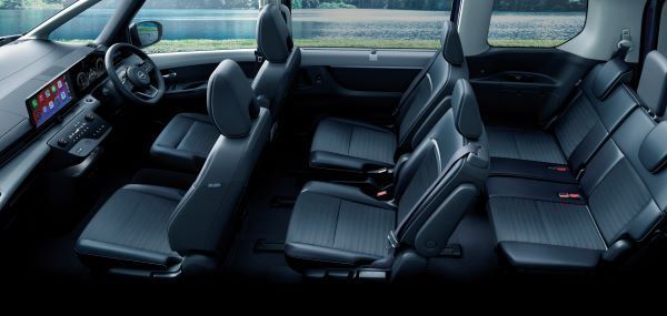 SERENA e-POWER 2025 เบาะโดยสาร