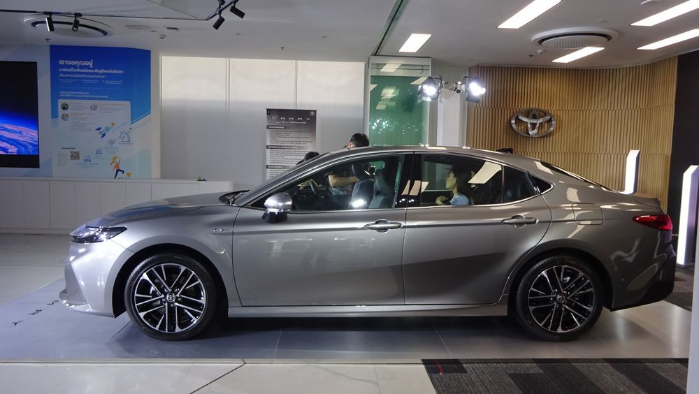 มิติตัวถัง All-New Toyota Camry