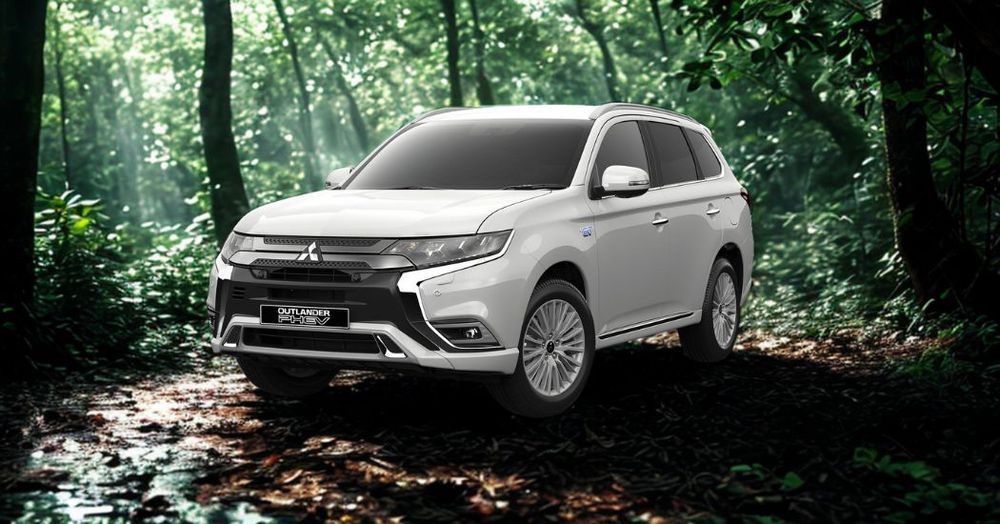 Mitsubishi Outlander PHEV มือสอง