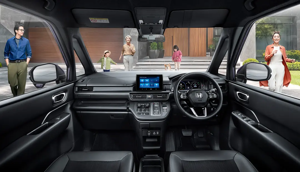 รายละเอียดของ Honda Step WGN e:HEV