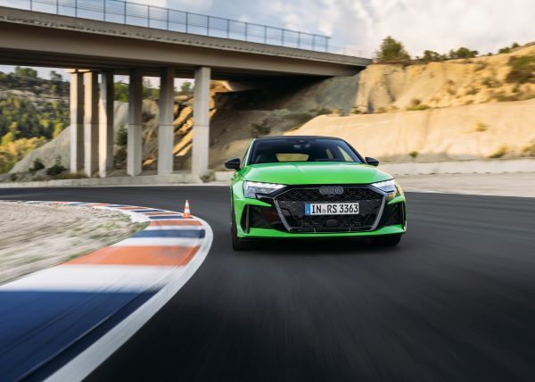 ตารางผ่อน Audi RS 3 Sportback 2025 ขุมพลัง