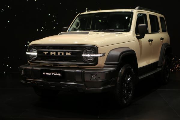 ตารางผ่อน GWM TANK 300 DIESEL Desert Storm รุ่นลิมิเต็ด ด้านหน้า