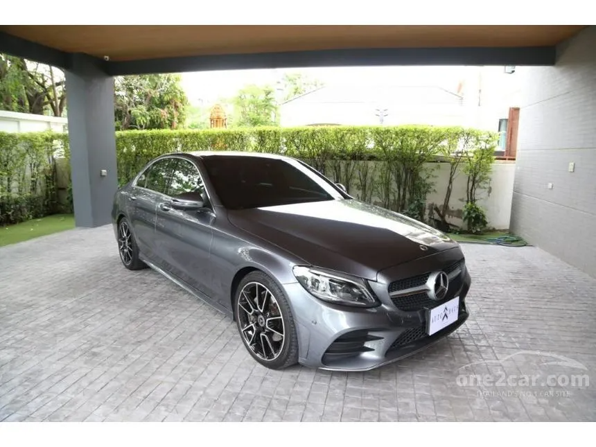 รีวิว Mercedes-Benz C220d 2.0 W205 AMG Dynamic
