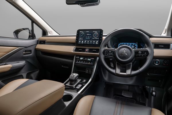 The NEW MITSUBISHI XPANDER CROSS HEV 2025-2026 ภายใน