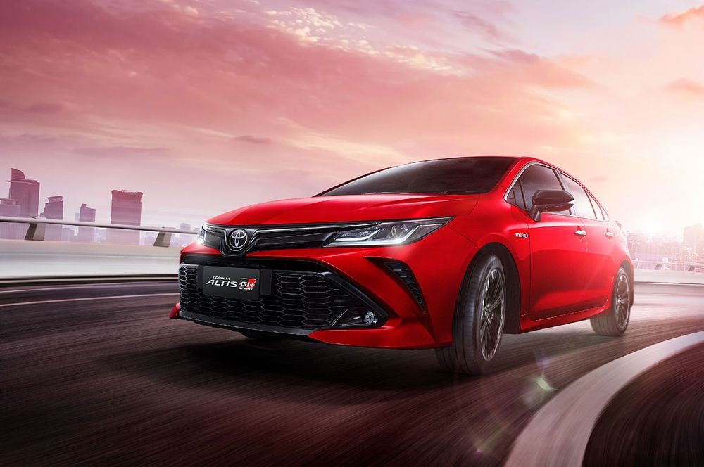 เปรียบเทียบ Altis, Civic, Mazda 3 เลือกรุ่นไหนดี?