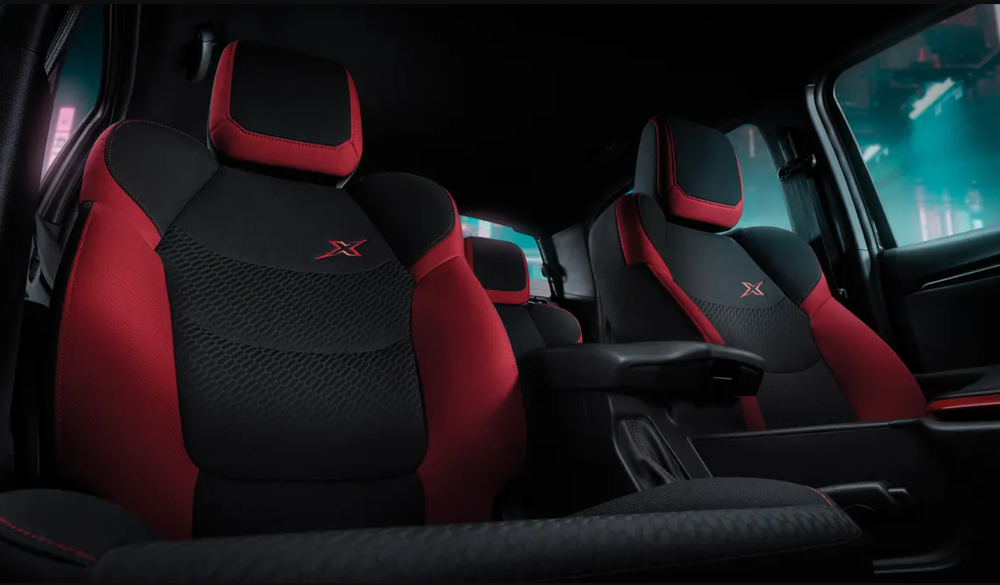 ISUZU X-SERIES SPEED 2024 เบาะโดยสารสีทูโทน