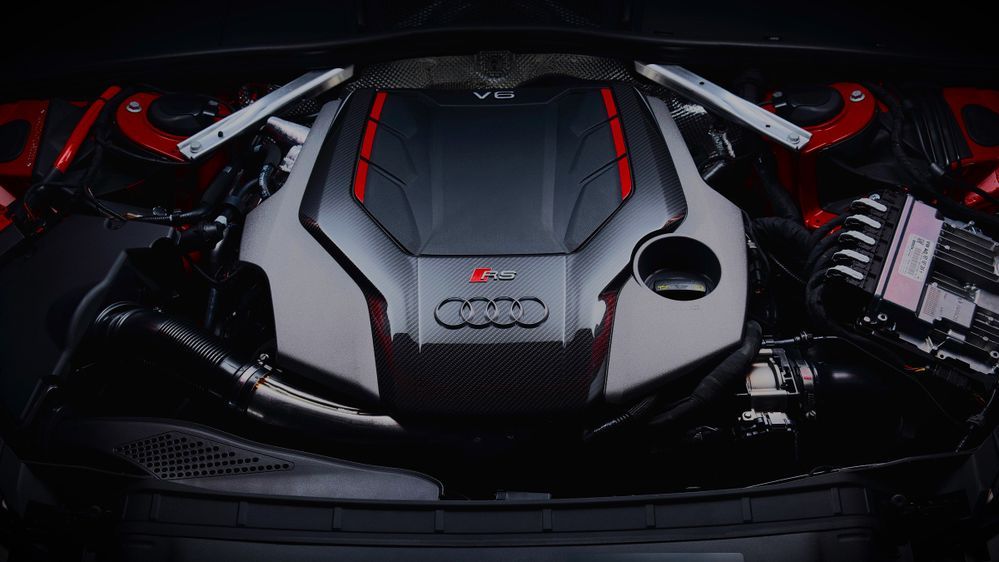 ขุมพลังของ Audi RS4 Avant