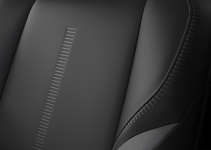 Lexus LBX Bespoke ต่างจาก LBX ปกติยังไง?