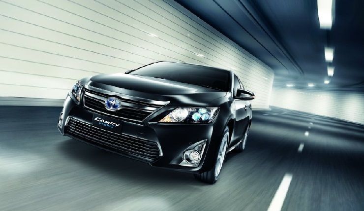 Toyota Camry Hybrid ปี 2012 รถดีที่ยังคงน่าเล่น