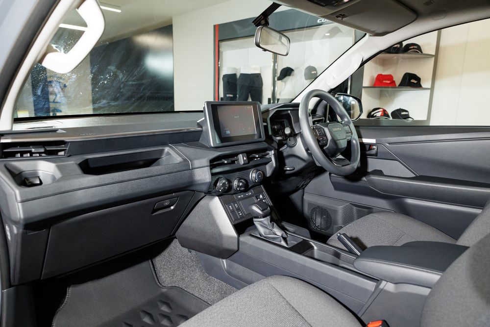 รายละเอียด Toyota Hilux Travo Standard Cab (ตัวยกสูง)