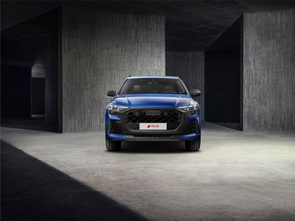 Audi RS Q8 performance 2025 ด้านหน้า