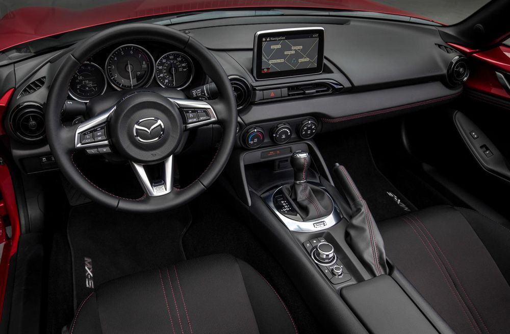 การดีไซน์โดยรวมของ Mazda MX-5