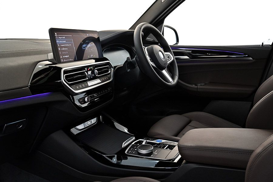 รายละเอียด BMW iX3 (G08)