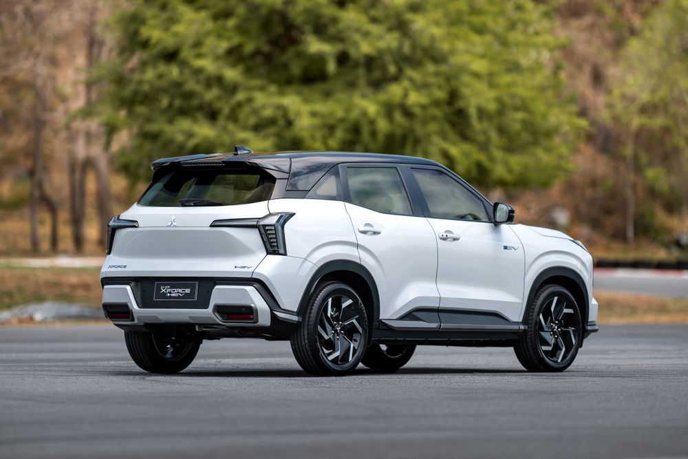 มิติตัวถังของ Mitsubishi XForce HEV