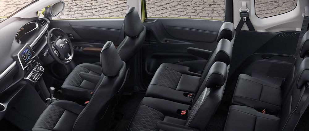 TOYOTA Sienta ภายใน