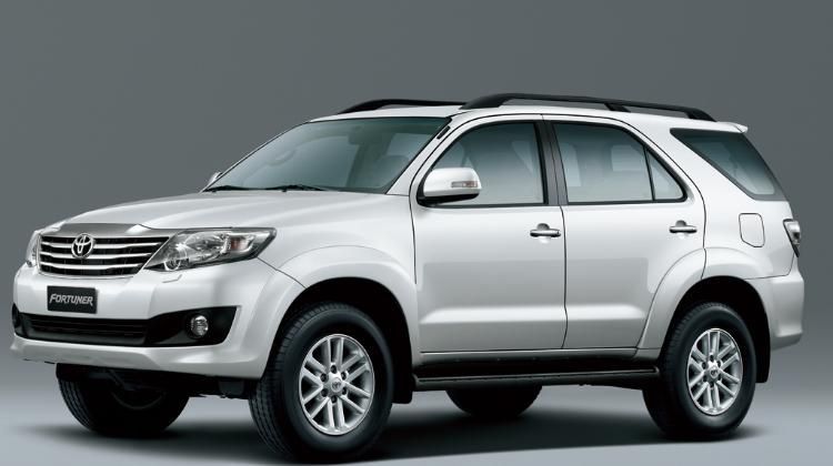 toyota fortuner โฉมสาม