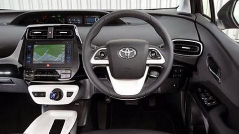 Toyota เผยรถพลังงานไฟฟ้ายังต้องพัฒนาอีกนานถึงจะได้รับความนิยมเต็มที่