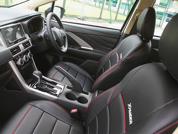 Godaan Warna Putih di Mitsubishi Xpander Black Edition