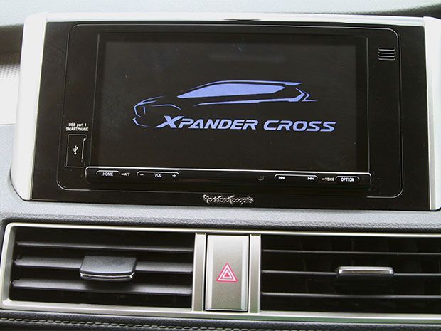 Spesifikasi Audio di Mitsubishi Xpander Cross Rockford Fosgate Black Edition