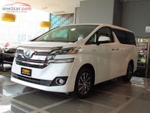2017 Toyota Vellfire (ปี 15-18) E-Four Hybrid 2.5 AT Van