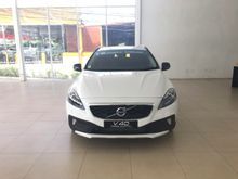 2017 Volvo V40 2.0 (ปี 13-16) D4 Wagon AT
