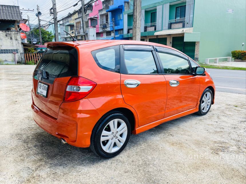 Honda Jazz 2012 JP 1.5 in ภาคใต้ Automatic Hatchback สีส้ม for 389,000