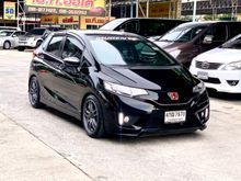 2015 Honda Jazz 1.5 (ปี 14-18) SV i-VTEC Hatchback AT