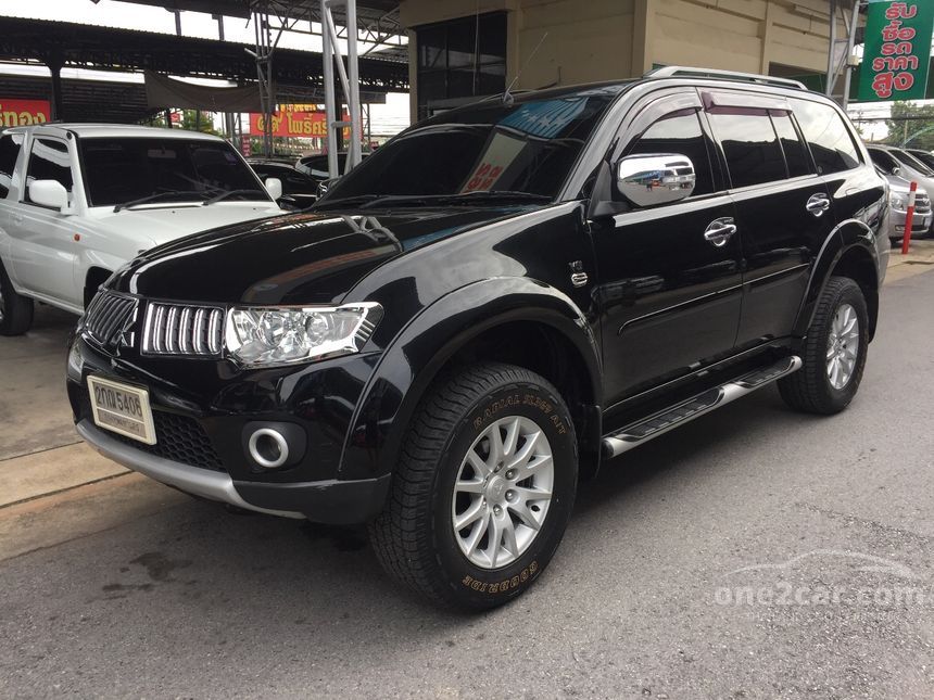 Mitsubishi pajero sport 2013