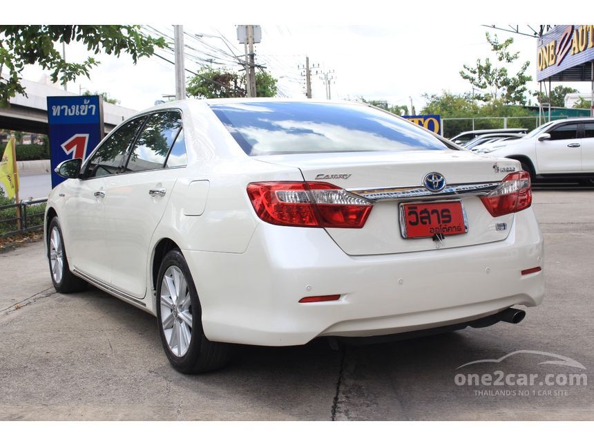 Toyota Camry 2013 Hybrid 2.5 in กรุงเทพและปริมณฑล Automatic Sedan สีขาว