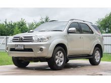 2010 Toyota Fortuner (ปี 08-11) V 3.0 AT SUV