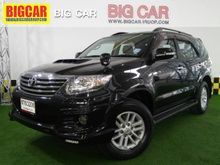 2011 Toyota Fortuner 3.0 (ปี 12-15) V Wagon AT
