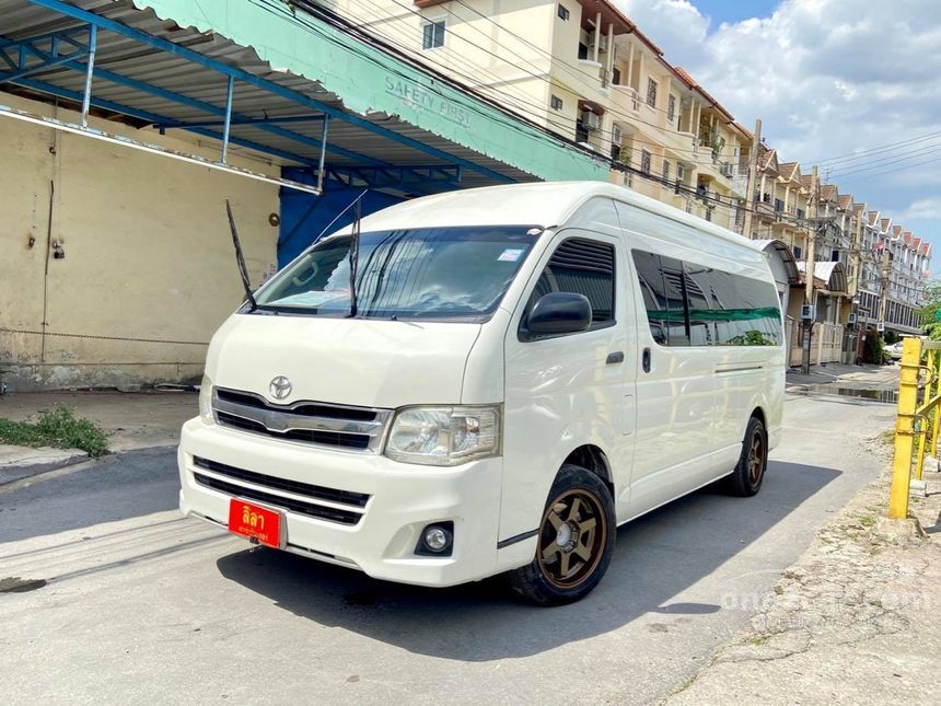 Toyota hiace 2012