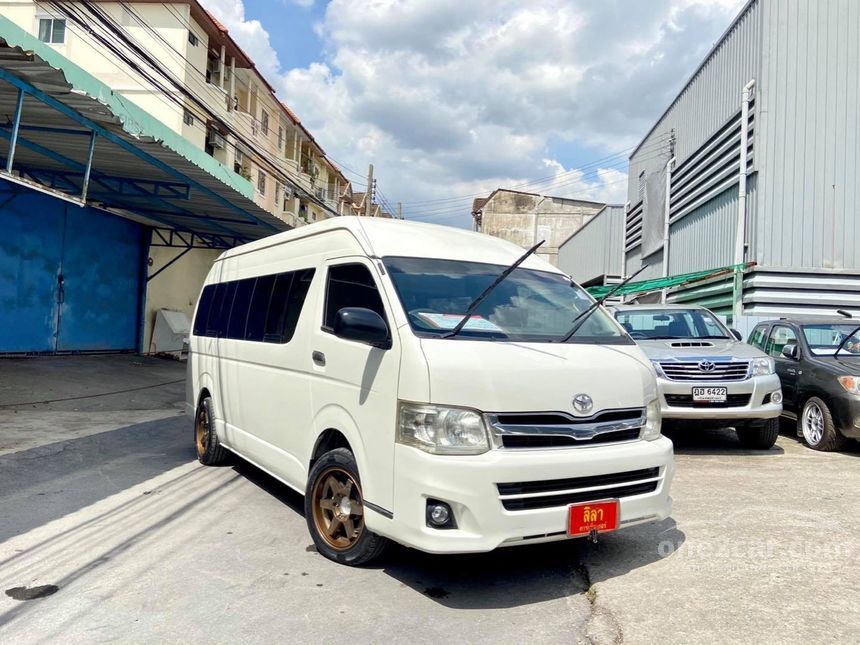 Toyota hiace 2012