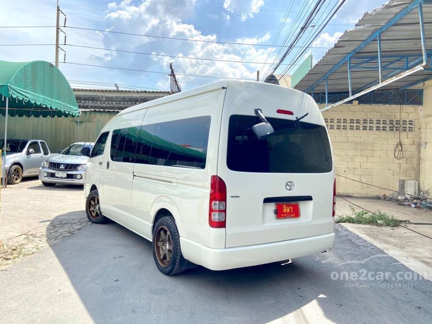 Toyota hiace 2012