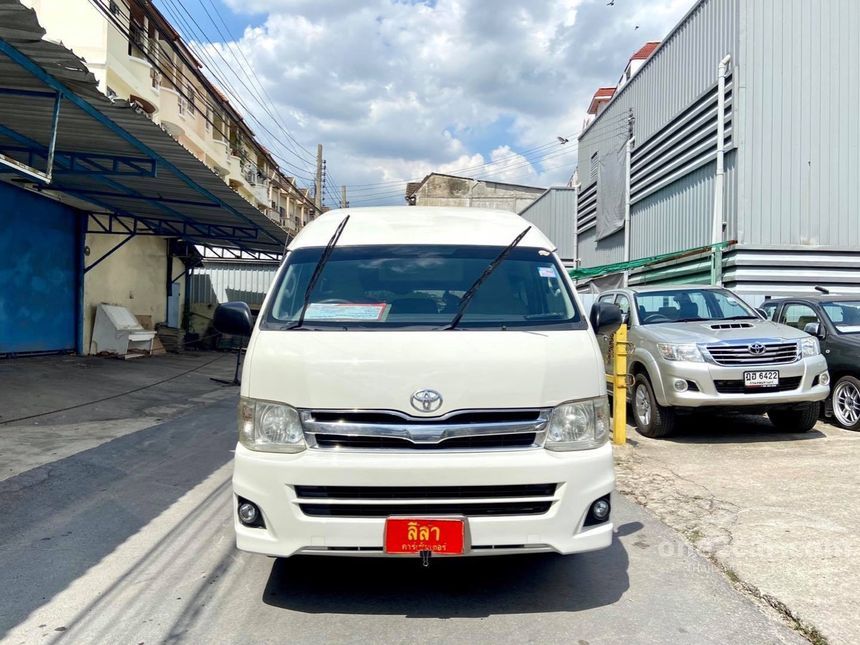 Toyota hiace 2012