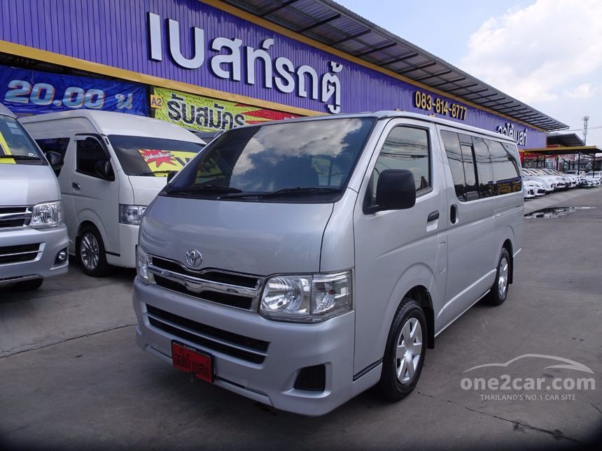 Toyota hiace 2012