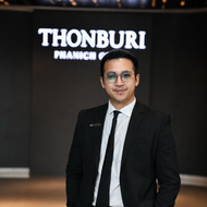 Mercedes Benz Certified by Pat Thonburi